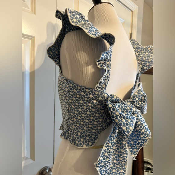 Blue Floral Ruffle Sleeve Top - Picture 3 of 11